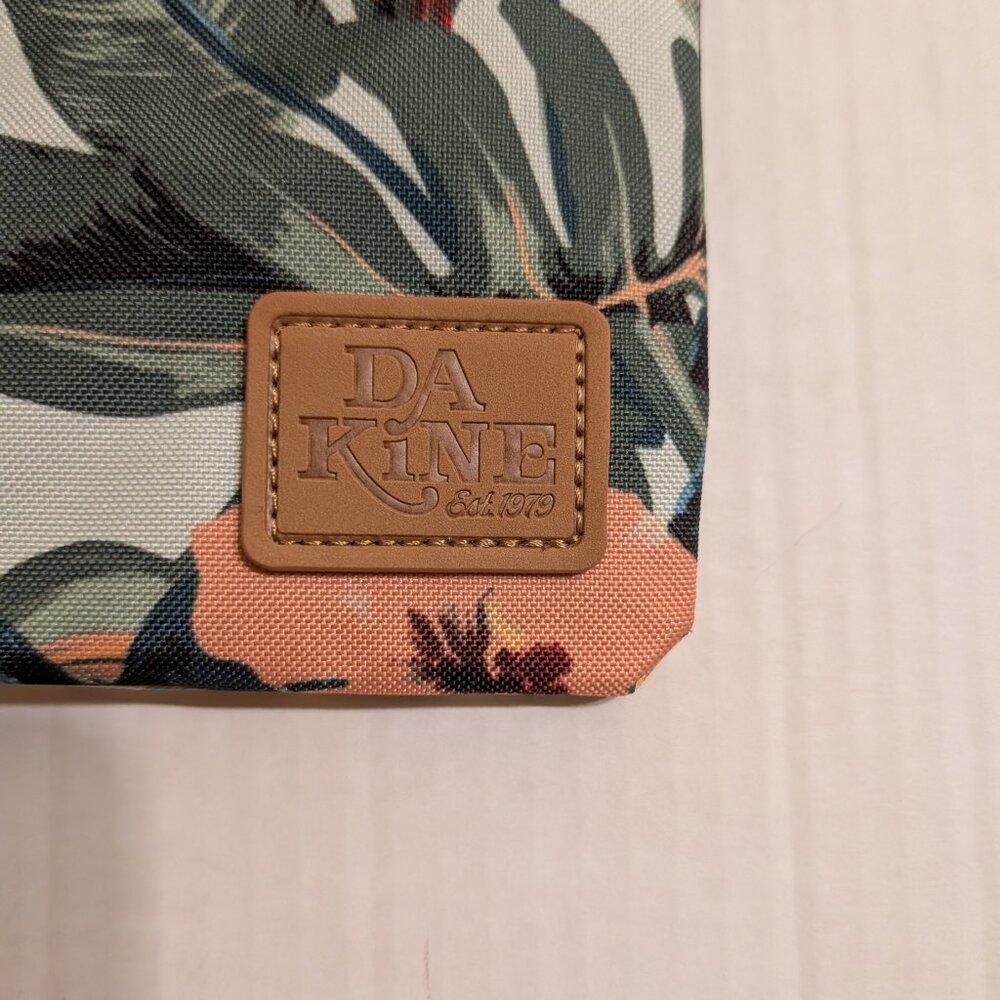 NWT Dakine Jive Tropical Print Crossbody Bag, Adjustable Straps - Picture 5 of 7
